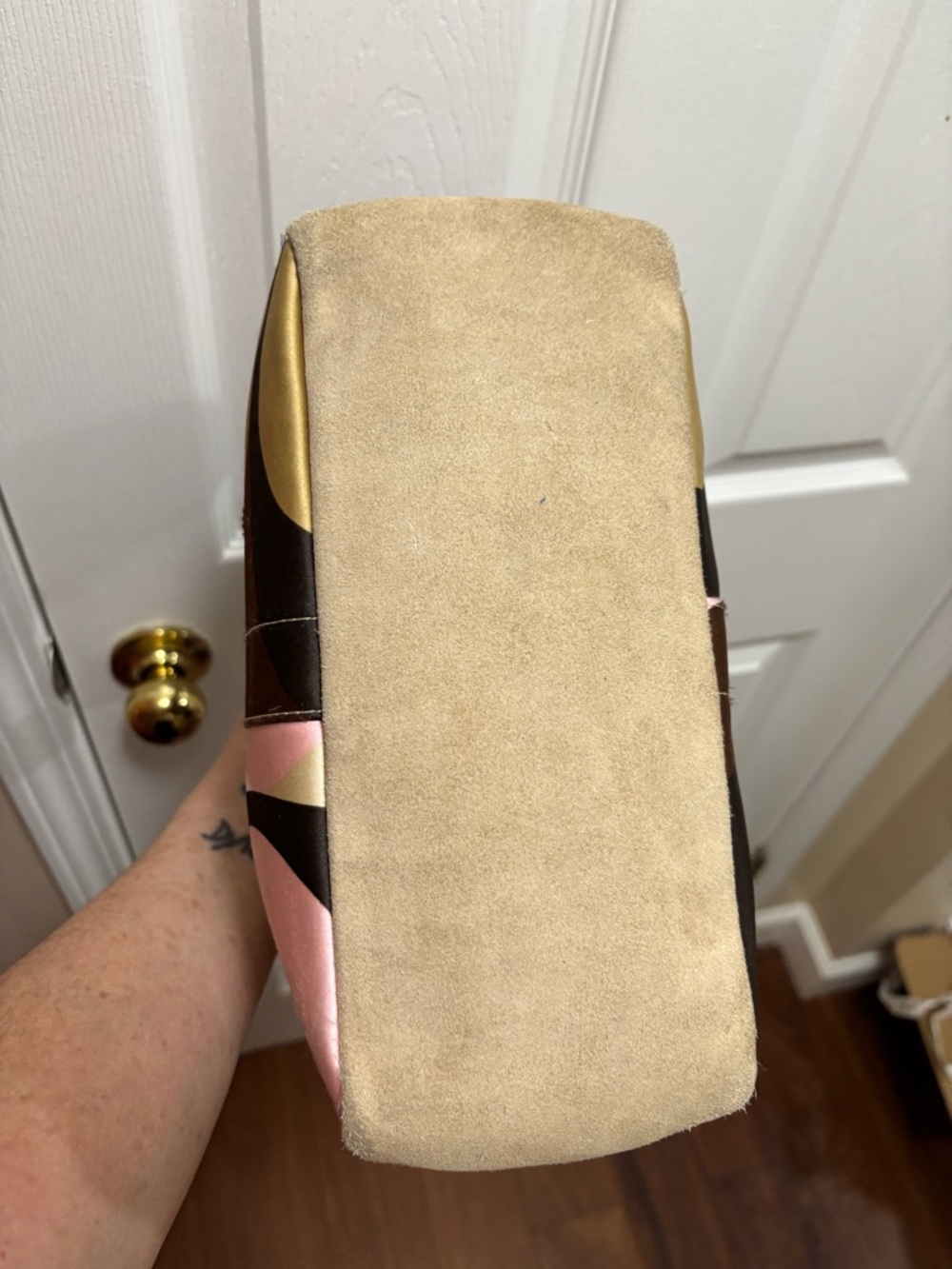 Coach VINTAGE G05M-8F33 Hamptons Optic Scarf Print w Tan Suede Bottom Tote EUC - Picture 7 of 15